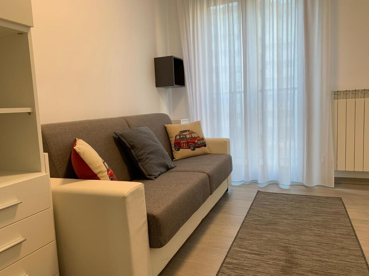 Apartamento Trilocale In Zona Bocconi/Navigli Milán Exterior foto