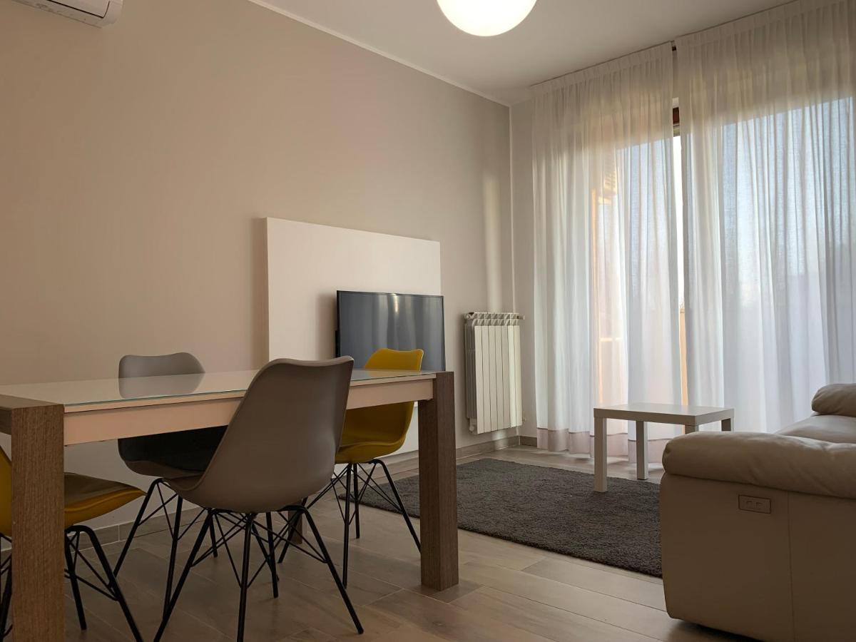 Apartamento Trilocale In Zona Bocconi/Navigli Milán Exterior foto