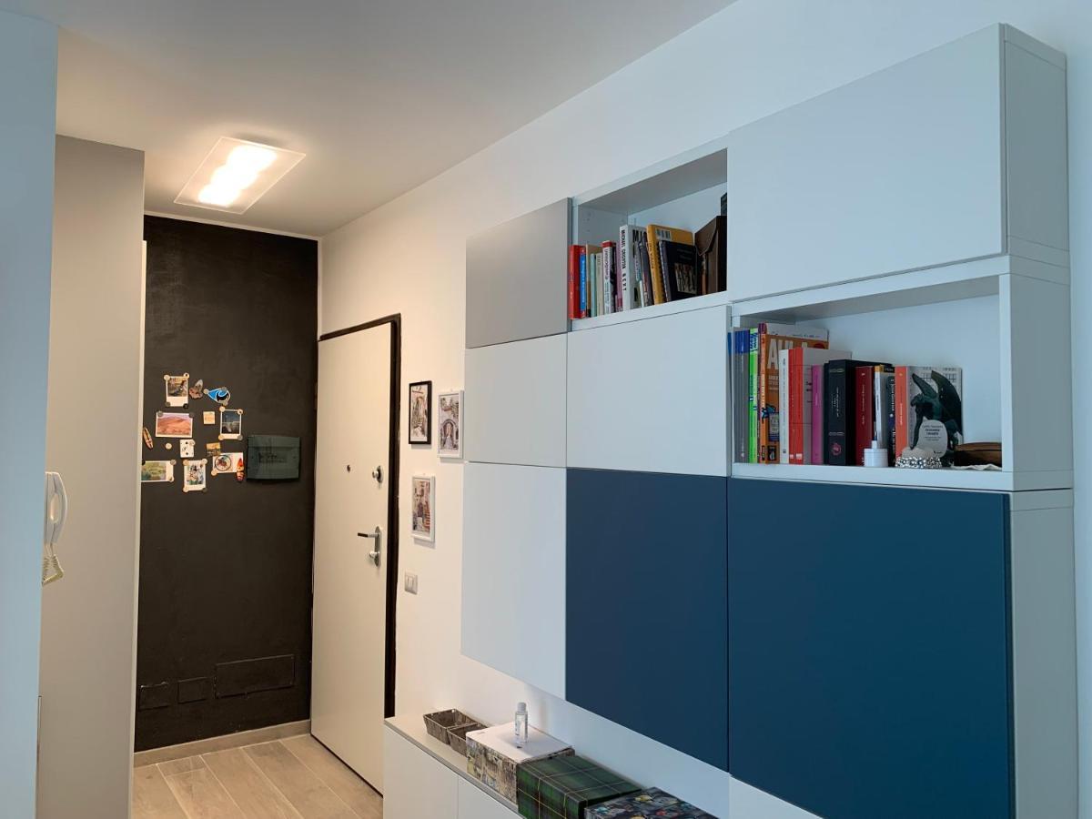 Apartamento Trilocale In Zona Bocconi/Navigli Milán Exterior foto